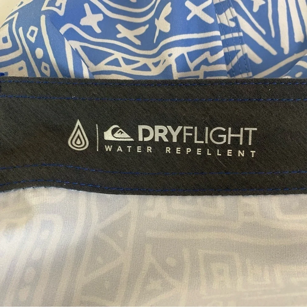 Quicksilver 4 Way Stretch Water Repellent Board Shorts Size 40